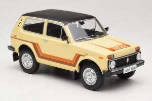 Lada Niva 2121 California Бежов MCG 1:18 MCG18004 Метал — снимка 4 от 6