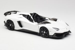 Lamborghini Aventador J Бял AUTOart 1:18 74674 Метал — снимка 6 от 8