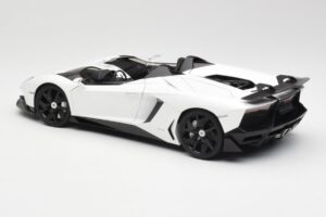 Lamborghini Aventador J Бял AUTOart 1:18 74674 Метал — снимка 7 от 8