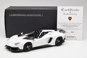Lamborghini Aventador J Бял AUTOart 1:18 74674 Метал — снимка 8 от 8