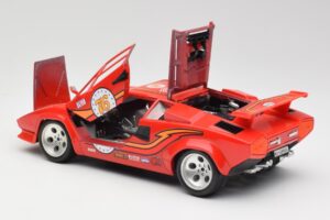 Lamborghini Countach Червен Bburago 1:18 3047 Метал — снимка 5 от 8