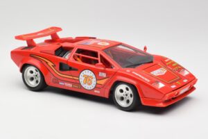 Lamborghini Countach Червен Bburago 1:18 3047 Метал — снимка 6 от 8