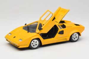 Lamborghini Countach TC Жълт Tonka 1:18 09035-R1 Метал — снимка 2 от 8