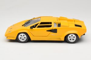 Lamborghini Countach TC Жълт Tonka 1:18 09035-R1 Метал — снимка 4 от 8
