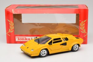Lamborghini Countach TC Жълт Tonka 1:18 09035-R1 Метал — снимка 8 от 8