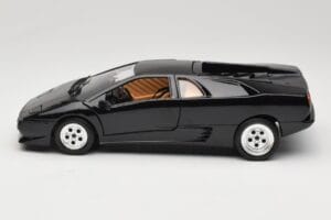 Lamborghini Diablo Черен Tonka 1:18 09035-M1 Метал — снимка 4 от 8