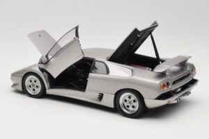 Lamborghini Diablo Сребрист AUTOart 1:18 70071 Метал — снимка 5 от 8