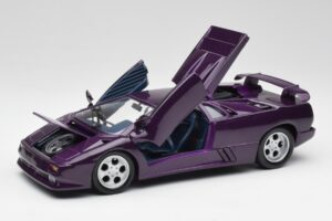 Lamborghini Diablo Jota Лилав Maisto 1:18 50276 Метал — снимка 2 от 8