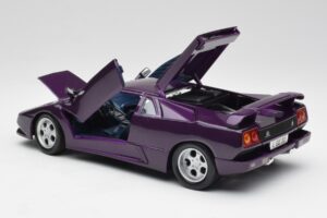 Lamborghini Diablo Jota Лилав Maisto 1:18 50276 Метал — снимка 5 от 8