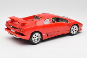 Lamborghini Diablo Червен Bburago 1:18 3028-M1 Метал — снимка 3 от 8
