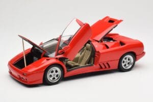 Lamborghini Diablo Roadster Червен AUTOart 1:18 70091 Метал — снимка 2 от 8