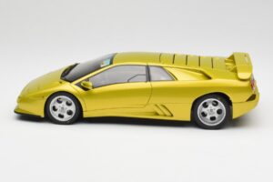 Lamborghini Diablo SE30 Anniversary Edition Жълт Spyder AUTOart 1:18 79157 Метал — снимка 4 от 8