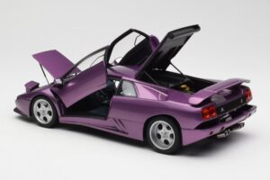 Lamborghini Diablo SE30 Jota Металик Лилав AUTOart 1:18 79142 Композит — снимка 5 от 8