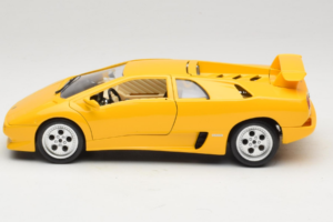 Lamborghini Diablo Жълт Bburago 1:18 3041-M2 Метал — снимка 4 от 8