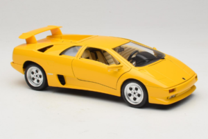 Lamborghini Diablo Жълт Bburago 1:18 3041-M2 Метал — снимка 6 от 8