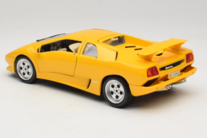 Lamborghini Diablo Жълт Bburago 1:18 3041-M2 Метал — снимка 7 от 8