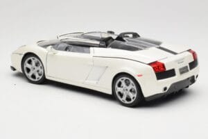 Lamborghini Gallardo Concept S Бял Motormax 1:18 79156 Метал — снимка 7 от 8