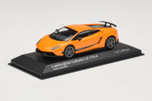 Lamborghini Gallardo LP570-4 Superleggera Оранжев Металик Minichamps 1:43 400103841 Метал — снимка 2 от 5