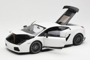 Lamborghini Gallardo Superleggera Monocerus Metallic Бял AUTOart 1:18 74585 Метал — снимка 2 от 8