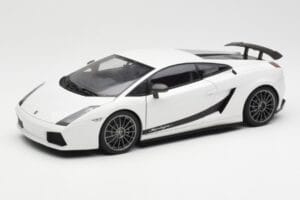 Lamborghini Gallardo Superleggera Monocerus Metallic Бял AUTOart 1:18 74585 Метал