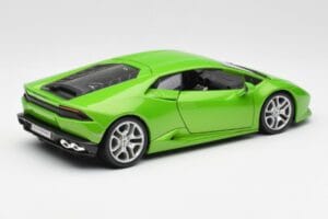 Lamborghini Huracan LP610-4 Зелен Bburago 1:18 18-11038 Метал — снимка 3 от 8