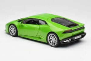 Lamborghini Huracan LP610-4 Зелен Bburago 1:18 18-11038 Метал — снимка 7 от 8