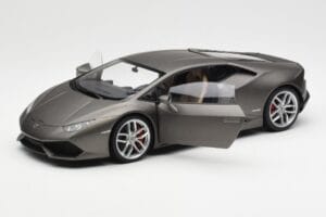 Lamborghini Huracan LP610-4 Сив AUTOart 1:18 74606 Композит — снимка 2 от 8