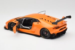 Lamborghini Huracan LP620-2 Super Trofeo Arancio Borealis Pearl Effect Оранжев AUTOart 1:18 81558 Метал — снимка 5 от 8