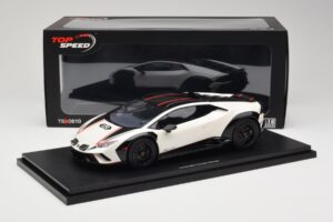 Lamborghini Huracan Sterrato No. 63 Бял TopSpeed 1:18 TS0610 Смола — снимка 6 от 6