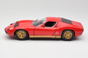 Lamborghini Miura Червен Anson 1:18 30302 Метал — снимка 4 от 8