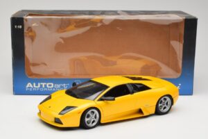 Lamborghini Murcielago LP640 Giallo Orion AUTOart 1:18 74511 Метал — снимка 8 от 8