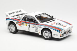 Lancia 037 Martini #1 W. Rohrl / C. Geistdorfer Winner Rally Monte Carlo 1983 Нощна Версия Kyosho 1:18 08306A Метал — снимка 6 от 8
