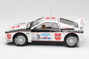Lancia 037 #1 G. Cunico / E. Bartolich Targa Florio Winner 1983 Kyosho 1:18 08302H Метал — снимка 4 от 8