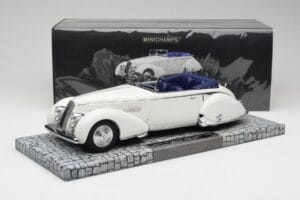 Lancia Astura Tipo 233 Corto Бял Minichamps 1:18 107125330 Смола — снимка 6 от 6