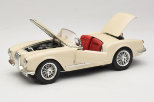Lancia Aurelia B24 Spider Бежов Bburago 1:18 3010-M2 Метал — снимка 2 от 8