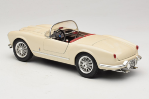Lancia Aurelia B24 Spider Бежов Bburago 1:18 3010-M2 Метал — снимка 7 от 8