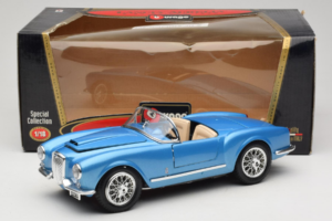 Lancia Aurelia B24 Spider Син Bburago 1:18 3010-M1 Метал — снимка 8 от 8