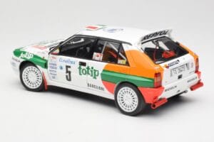 Lancia Delta HF Integrale Evo II Totip #5 A. Aghini / S. Farnocchia Rally Monte Carlo 1993 Kyosho 1:18 08348F Метал — снимка 7 от 8