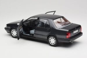 Lancia Thema Turbo 16V LX Serie II Черен Mitica 1:18 202010-D Метал — снимка 5 от 8