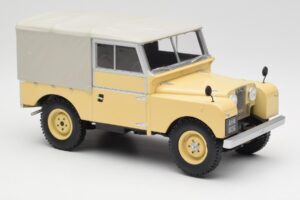 Land Rover 88 Series 1 Hard Top Светло Бежов MCG 1:18 MCG18368 Метал — снимка 2 от 6