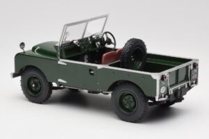 Land Rover 88 Series 1 Open Top Тъмно Зелен MCG 1:18 MCG18367 Метал — снимка 4 от 6