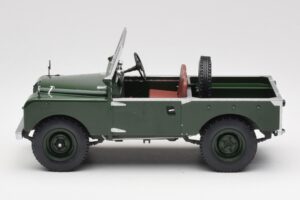 Land Rover 88 Series 1 Open Top Тъмно Зелен MCG 1:18 MCG18367 Метал — снимка 5 от 6