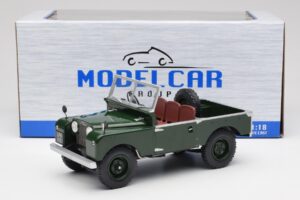 Land Rover 88 Series 1 Open Top Тъмно Зелен MCG 1:18 MCG18367 Метал — снимка 6 от 6