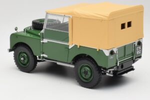 Land Rover 88 Series I Bronze Green Minichamps 1:18 150168906 Метал — снимка 7 от 8