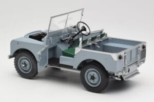 Land Rover 88 Series I Сив Minichamps 1:18 150168904 Метал — снимка 5 от 8