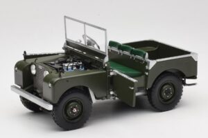 Land Rover 88 Series I Matt Green Minichamps 1:18 150168909 Метал — снимка 2 от 8
