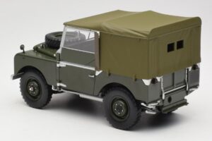 Land Rover 88 Series I Matt Green Minichamps 1:18 150168909 Метал — снимка 7 от 8