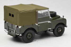 Land Rover 88 Series I Matt Green Minichamps 1:18 150168909 Метал — снимка 3 от 8