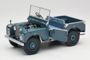 Land Rover 88 Series I Светлосин Minichamps 1:18 150168907 Метал — снимка 2 от 8