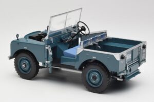 Land Rover 88 Series I Светлосин Minichamps 1:18 150168907 Метал — снимка 5 от 8